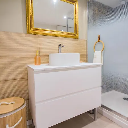 Elegante Escale A Apartment *